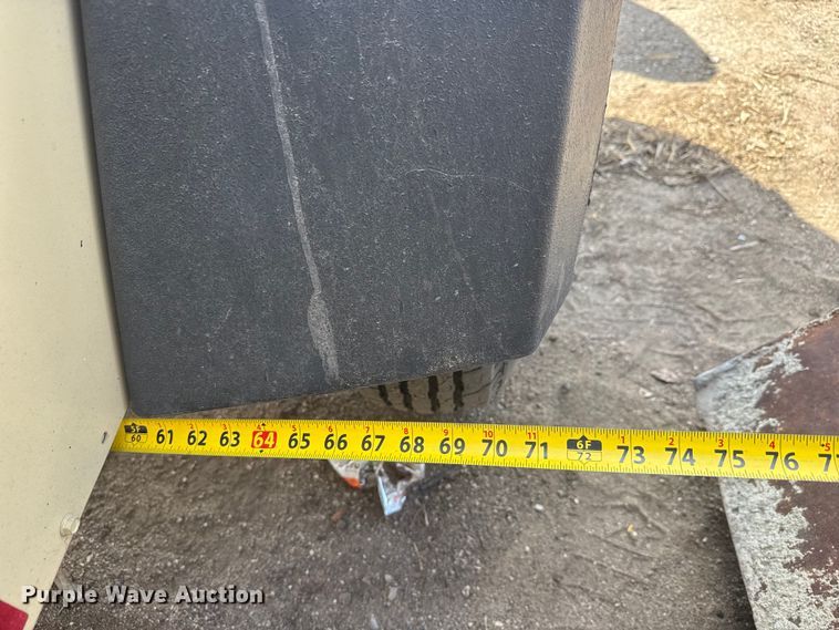 image for item ET1772 2008 Doosan P185 air compressor