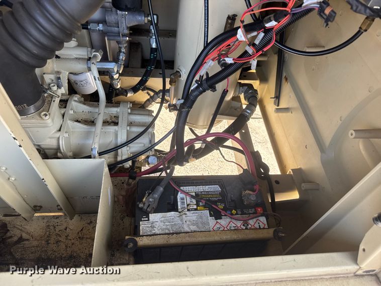 image for item ET1772 2008 Doosan P185 air compressor