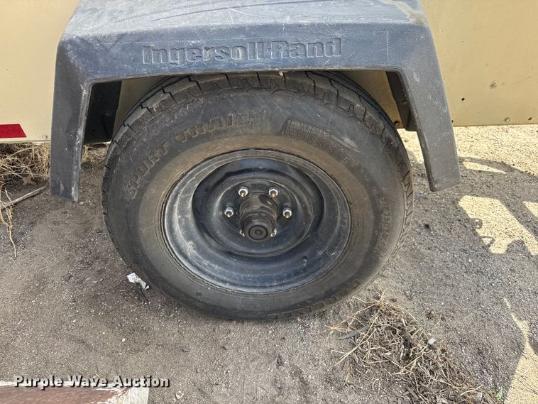 image for item ET1772 2008 Doosan P185 air compressor