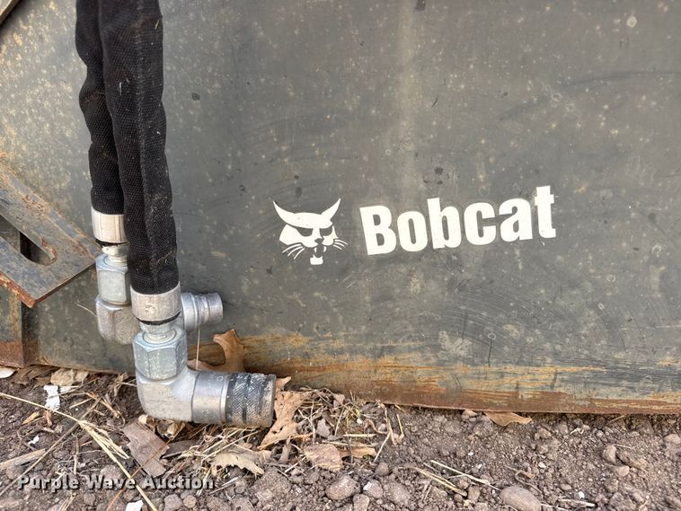 image for item ET1774 2017 Bobcat 72 Sweeper skid steer sweeper