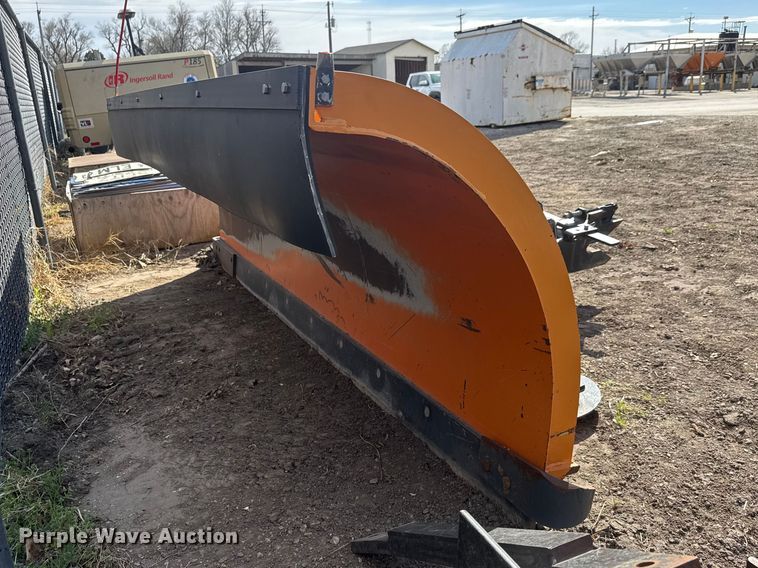 image for item ET1778 Henderson 10×42 snow plow