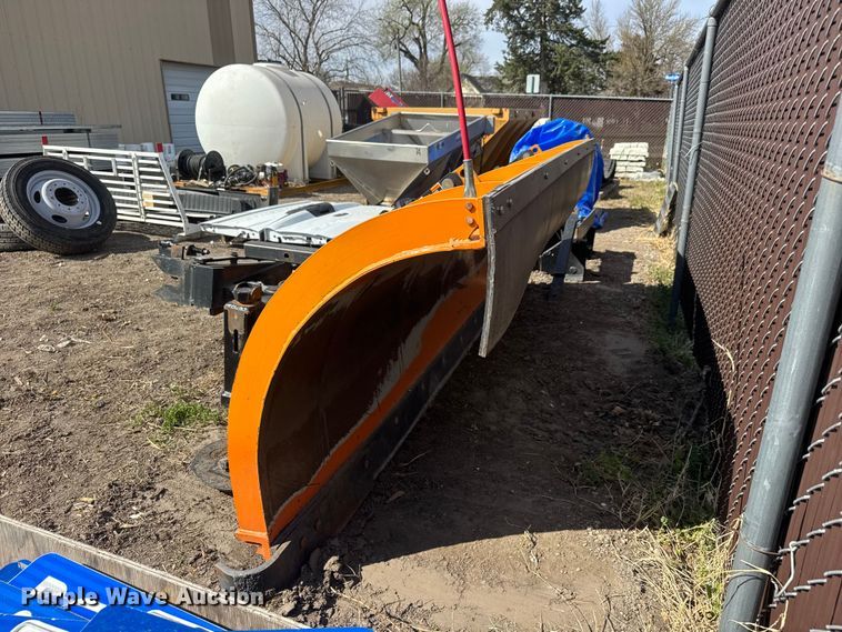 image for item ET1778 Henderson 10×42 snow plow