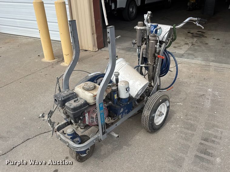 image for item ET1779 Graco Line Lazer 130HS paint striper