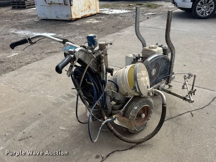 image for item ET1779 Graco Line Lazer 130HS paint striper