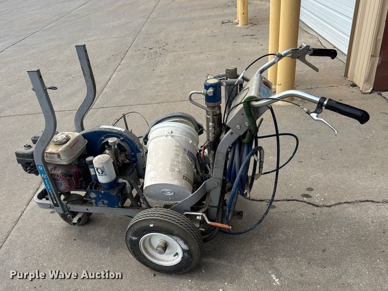 image for item ET1779 Graco Line Lazer 130HS paint striper