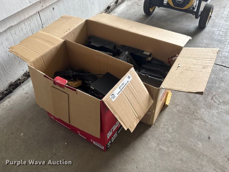 image for item ET1781 (19) Kenwood radios