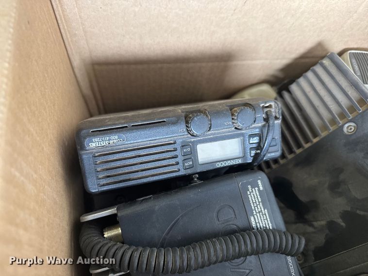 image for item ET1781 (19) Kenwood radios