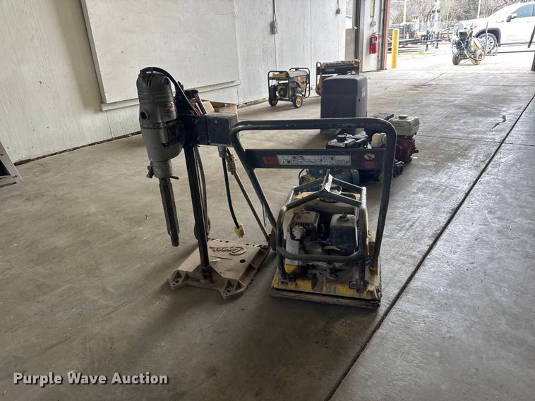 image for item ET1783 2016 Wacker Newson Viroplate WP1550AW-US plate compactor