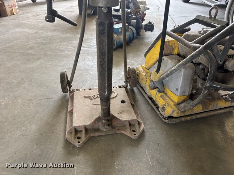 image for item ET1783 2016 Wacker Newson Viroplate WP1550AW-US plate compactor