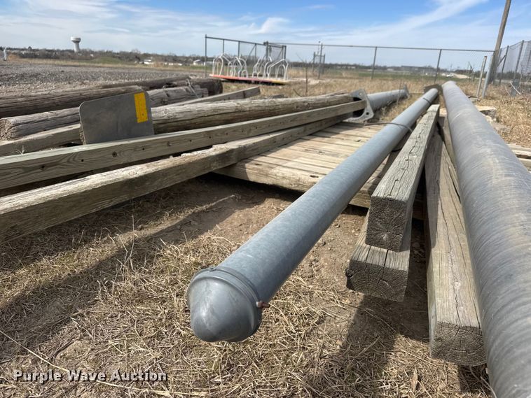 image for item ET1786 Traffics signal mast arm and pole