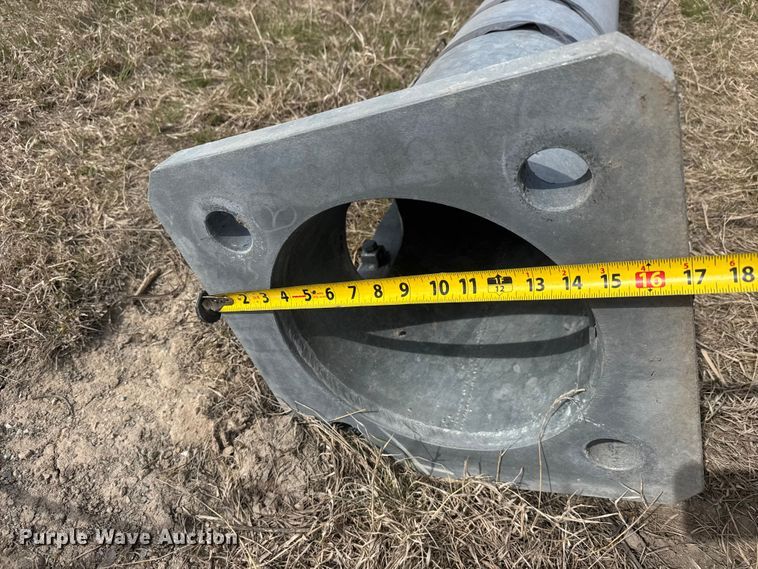 image for item ET1786 Traffics signal mast arm and pole