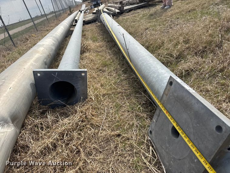 image for item ET1786 Traffics signal mast arm and pole