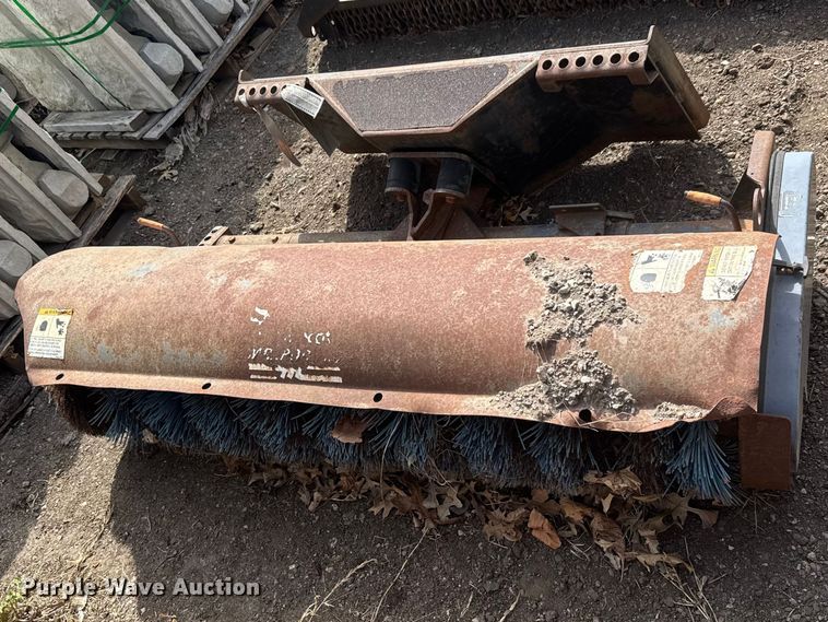 image for item ET1791 Bobcat skid steer broom