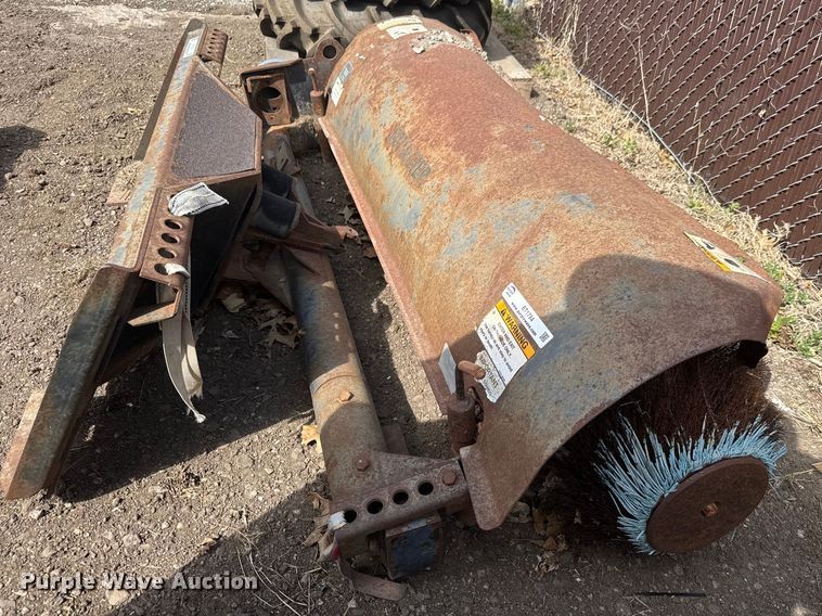 image for item ET1791 Bobcat skid steer broom