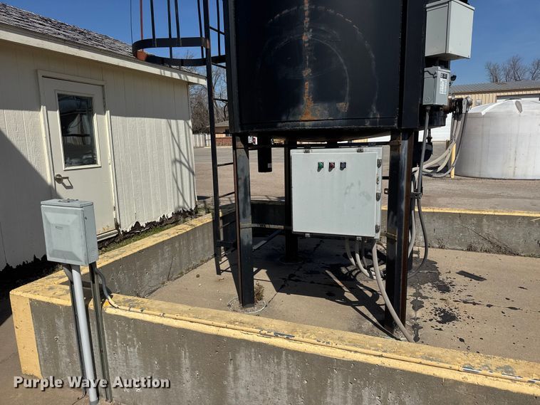 image for item ET1792 Crafco emulsion storage tank