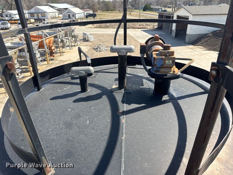 image for item ET1792 Crafco emulsion storage tank