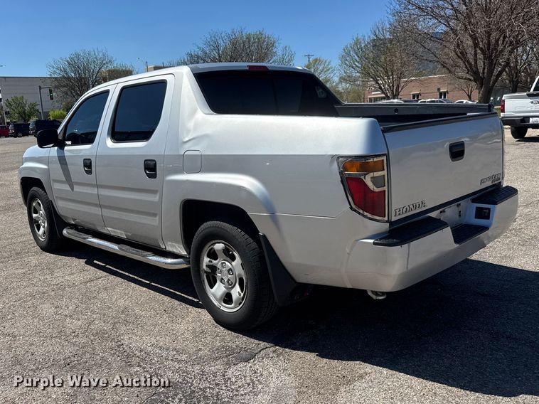 image for item ET1878 2007 Honda Ridgeline Ext. Cab pickup truck