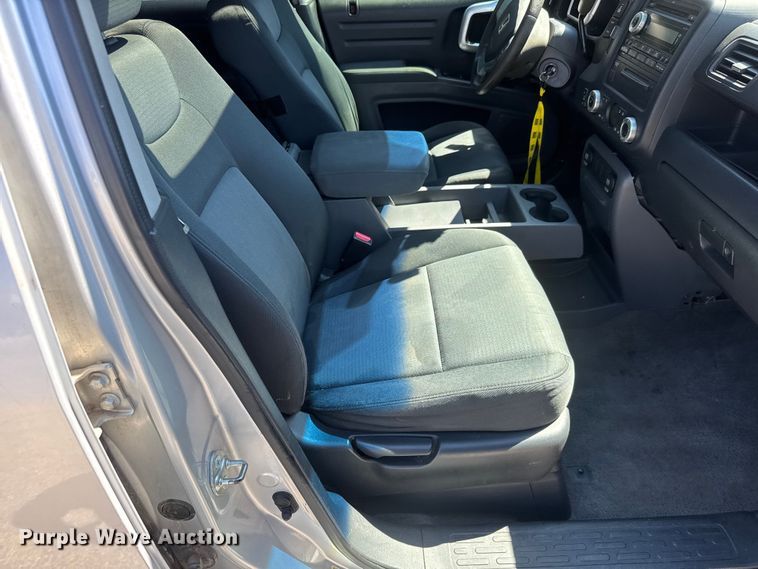 image for item ET1878 2007 Honda Ridgeline Ext. Cab pickup truck