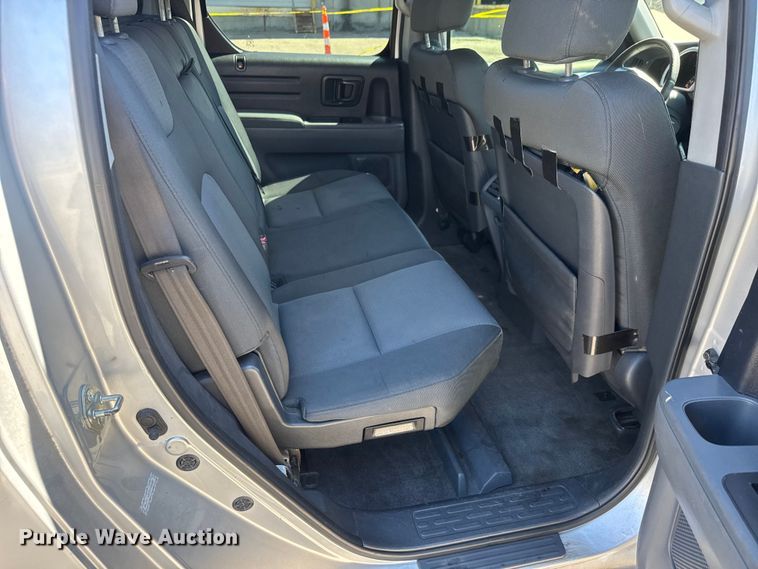 image for item ET1878 2007 Honda Ridgeline Ext. Cab pickup truck