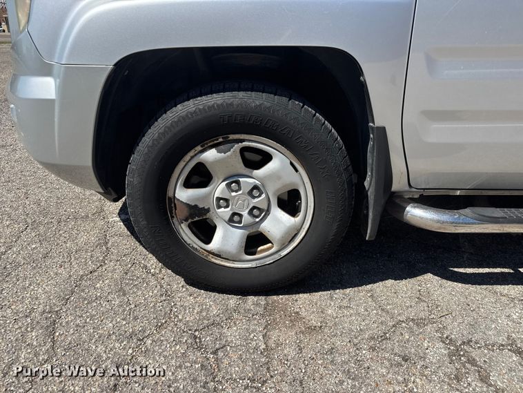 image for item ET1878 2007 Honda Ridgeline Ext. Cab pickup truck