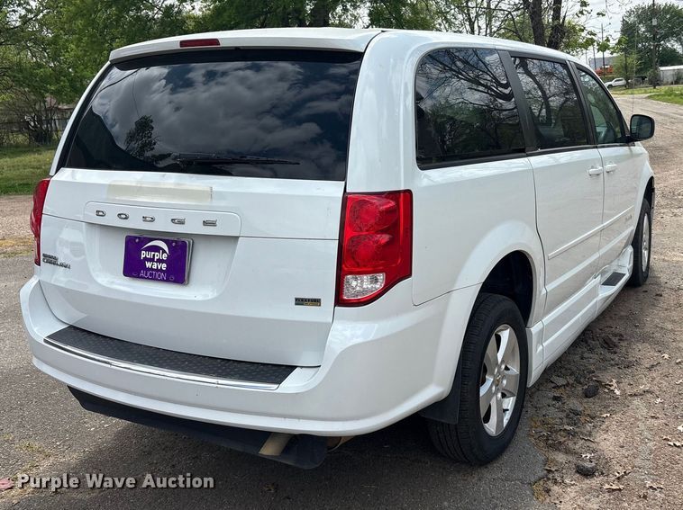 image for item EU0456 2016 Dodge Grand Caravan handicap accessible van