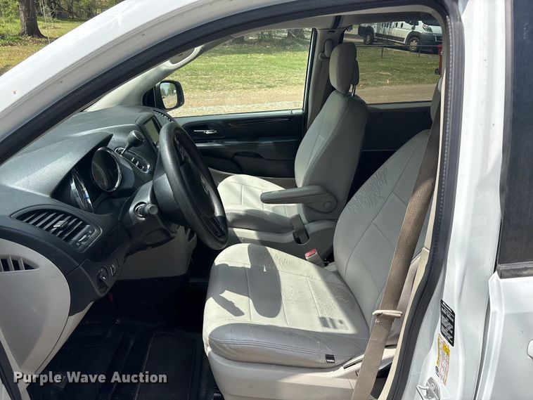 image for item EU0457 2018 Dodge Grand Caravan handicap accessible van