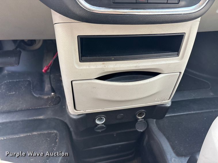 image for item EU0457 2018 Dodge Grand Caravan handicap accessible van