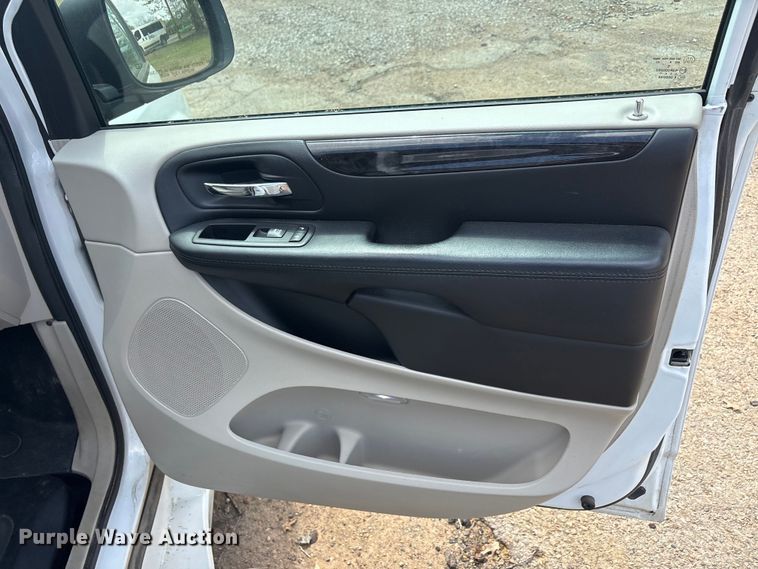 image for item EU0457 2018 Dodge Grand Caravan handicap accessible van