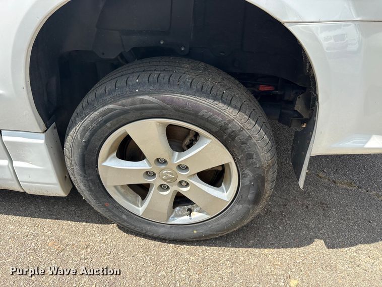 image for item EU0457 2018 Dodge Grand Caravan handicap accessible van