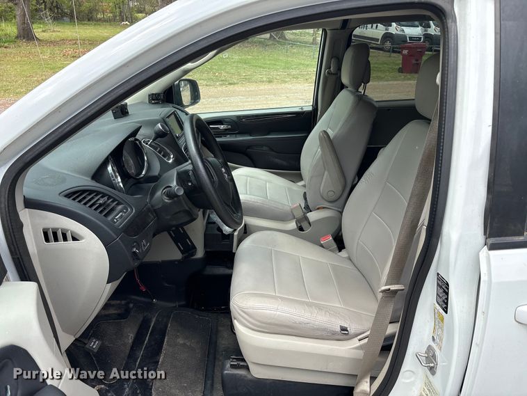 image for item EU0458 2018 Dodge Grand Caravan handicap accessible van