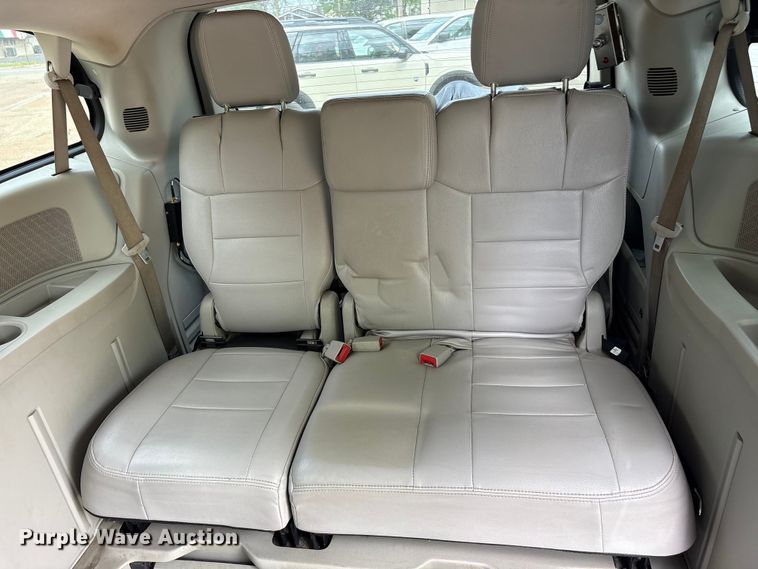 image for item EU0458 2018 Dodge Grand Caravan handicap accessible van