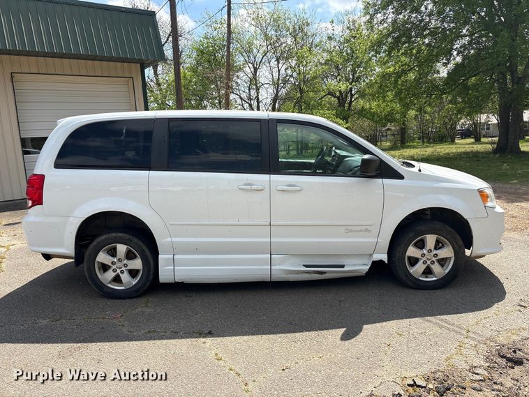 image for item EU0459 2016 Dodge Grand Caravan handicap accessible van