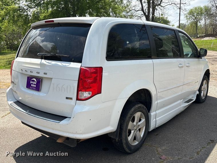 image for item EU0459 2016 Dodge Grand Caravan handicap accessible van