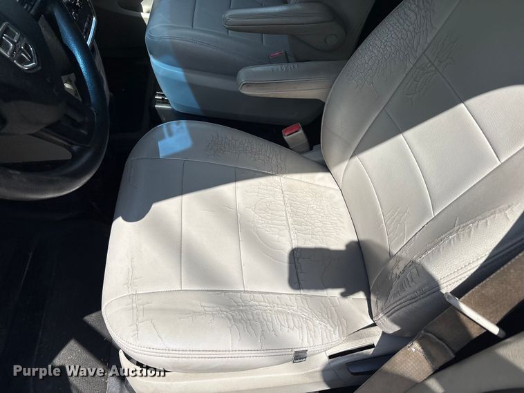 image for item EU0459 2016 Dodge Grand Caravan handicap accessible van