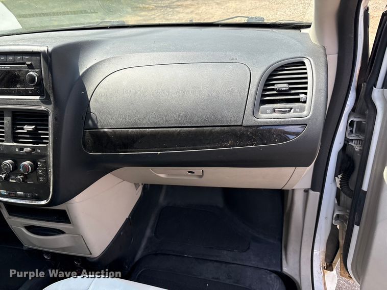 image for item EU0459 2016 Dodge Grand Caravan handicap accessible van