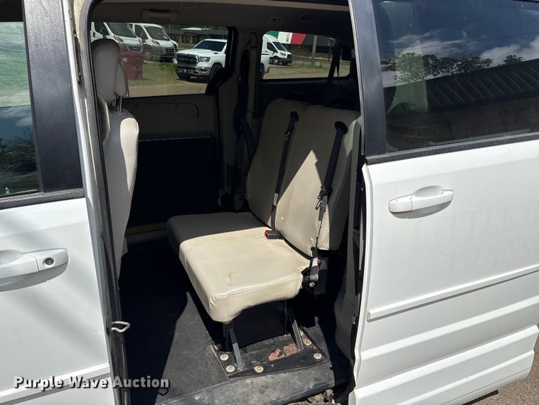 image for item EU0459 2016 Dodge Grand Caravan handicap accessible van