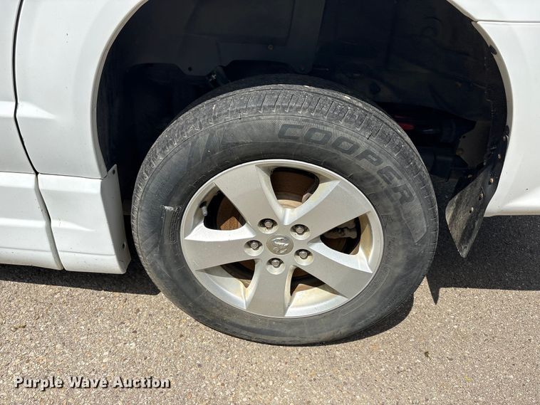 image for item EU0459 2016 Dodge Grand Caravan handicap accessible van