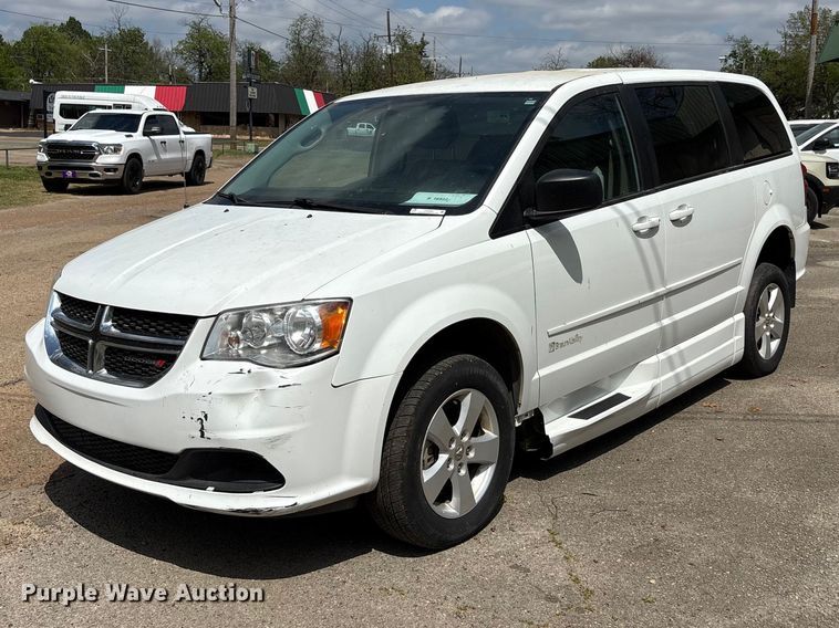 image for item EU0460 2016 Dodge Grand Caravan handicap accessible van