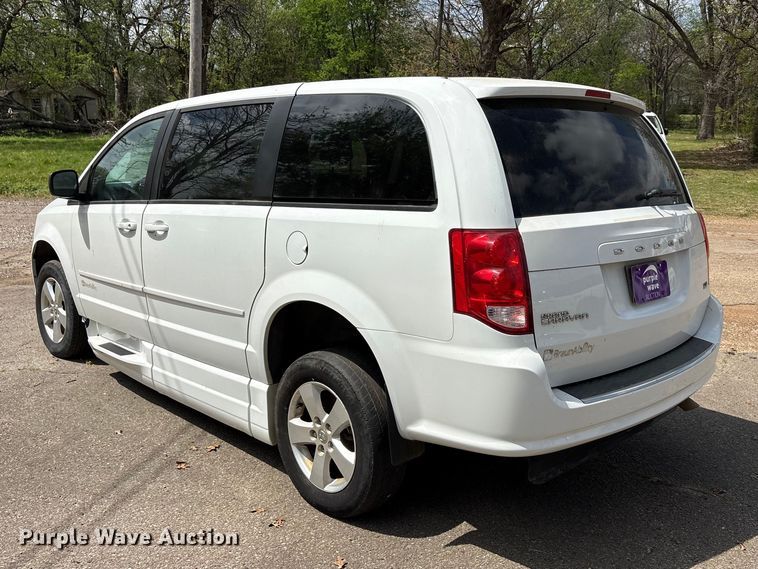 image for item EU0460 2016 Dodge Grand Caravan handicap accessible van