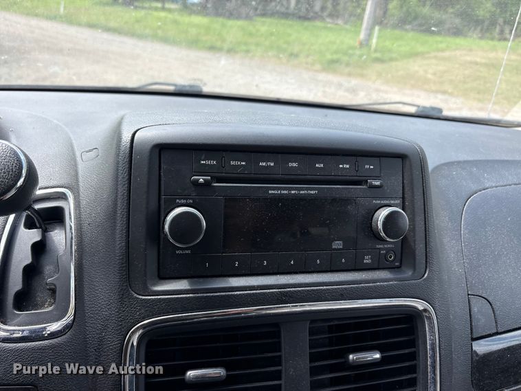 image for item EU0460 2016 Dodge Grand Caravan handicap accessible van