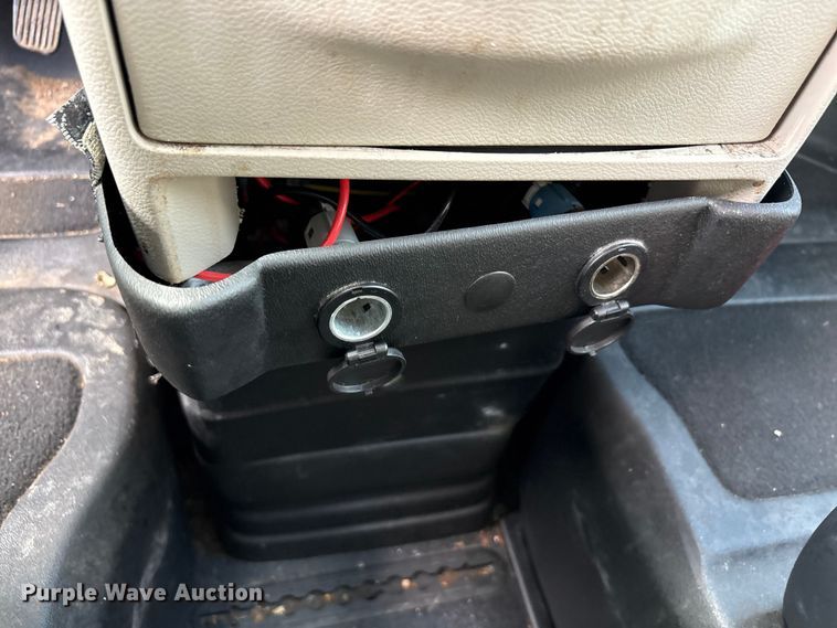 image for item EU0460 2016 Dodge Grand Caravan handicap accessible van