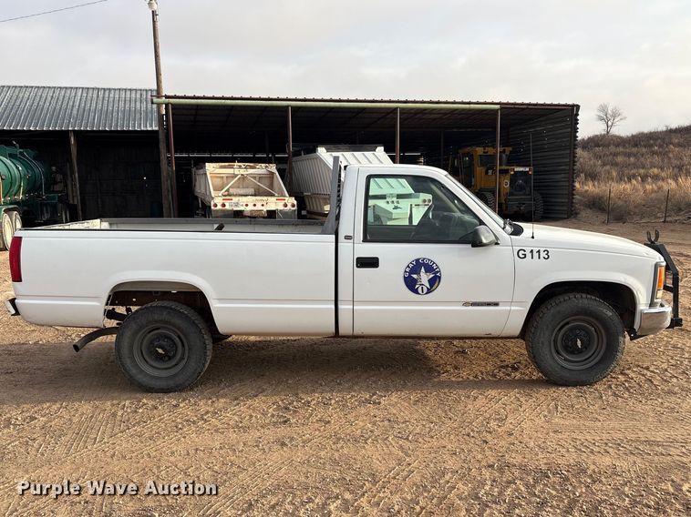 image for item EU4990 1998 Chevrolet C2500 pickup truck