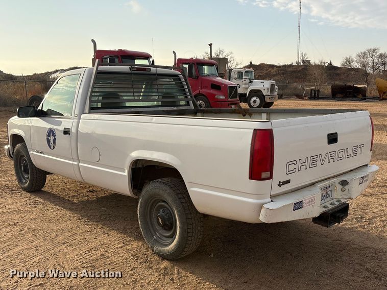 image for item EU4990 1998 Chevrolet C2500 pickup truck