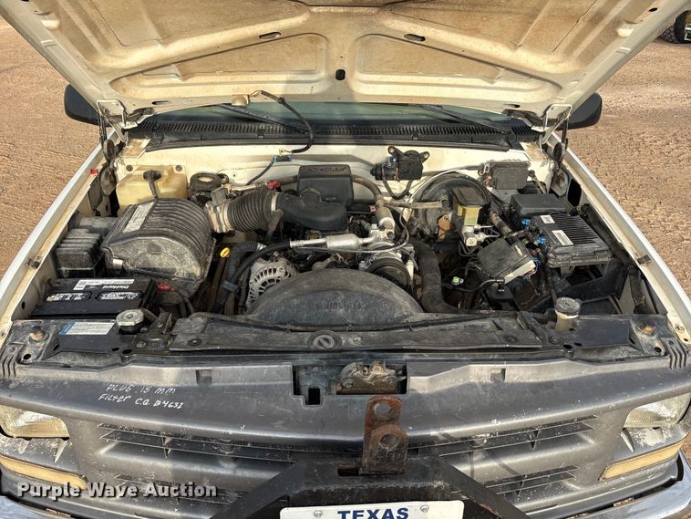 image for item EU4990 1998 Chevrolet C2500 pickup truck