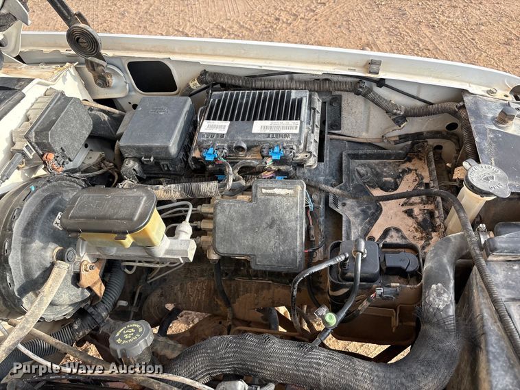 image for item EU4990 1998 Chevrolet C2500 pickup truck