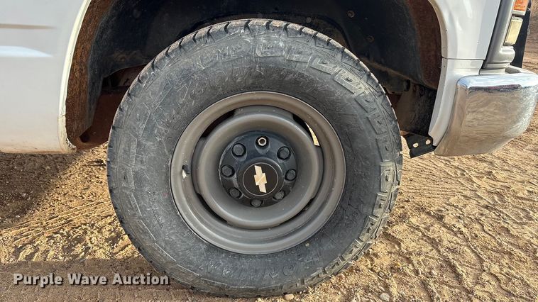 image for item EU4990 1998 Chevrolet C2500 pickup truck