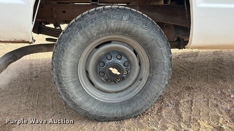 image for item EU4990 1998 Chevrolet C2500 pickup truck