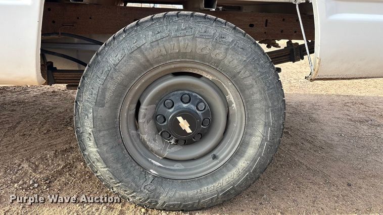 image for item EU4990 1998 Chevrolet C2500 pickup truck