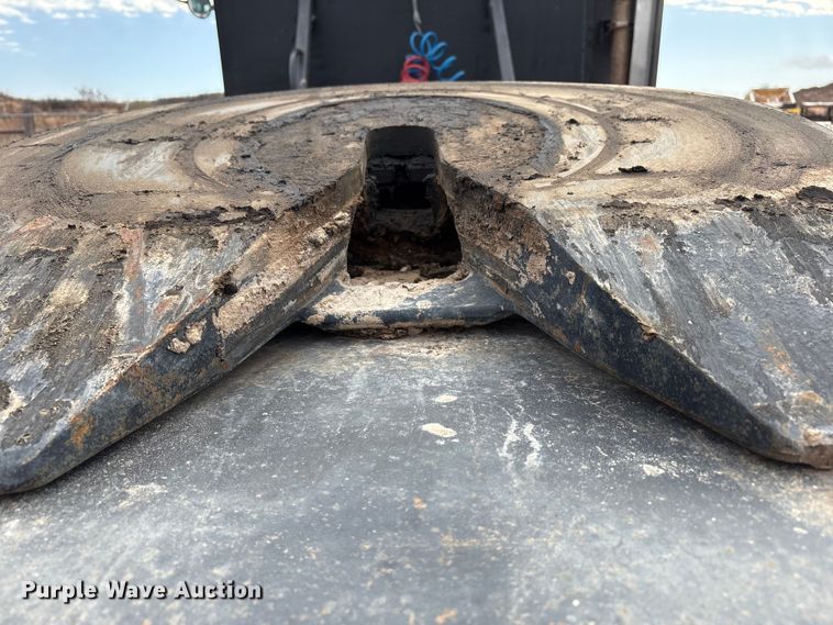 image for item EU4993 1988 Mack R686ST semi truck