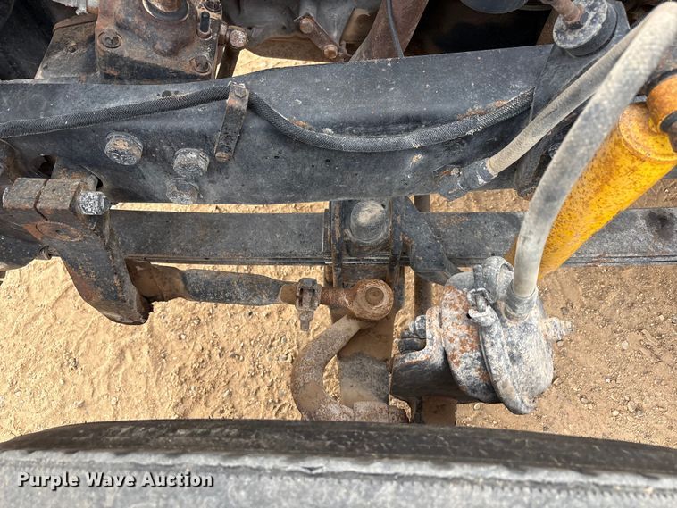 image for item EU4993 1988 Mack R686ST semi truck